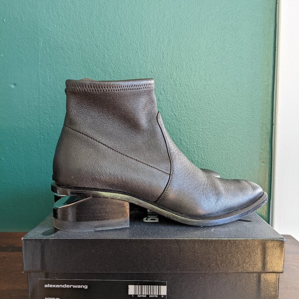 Alexander Wang Kori stretch nappa boots in black 35